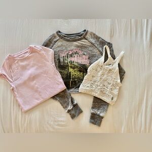 Crop graphic Sweatshirt with pink tee and white bralette from Free People 🤍🤍🤍